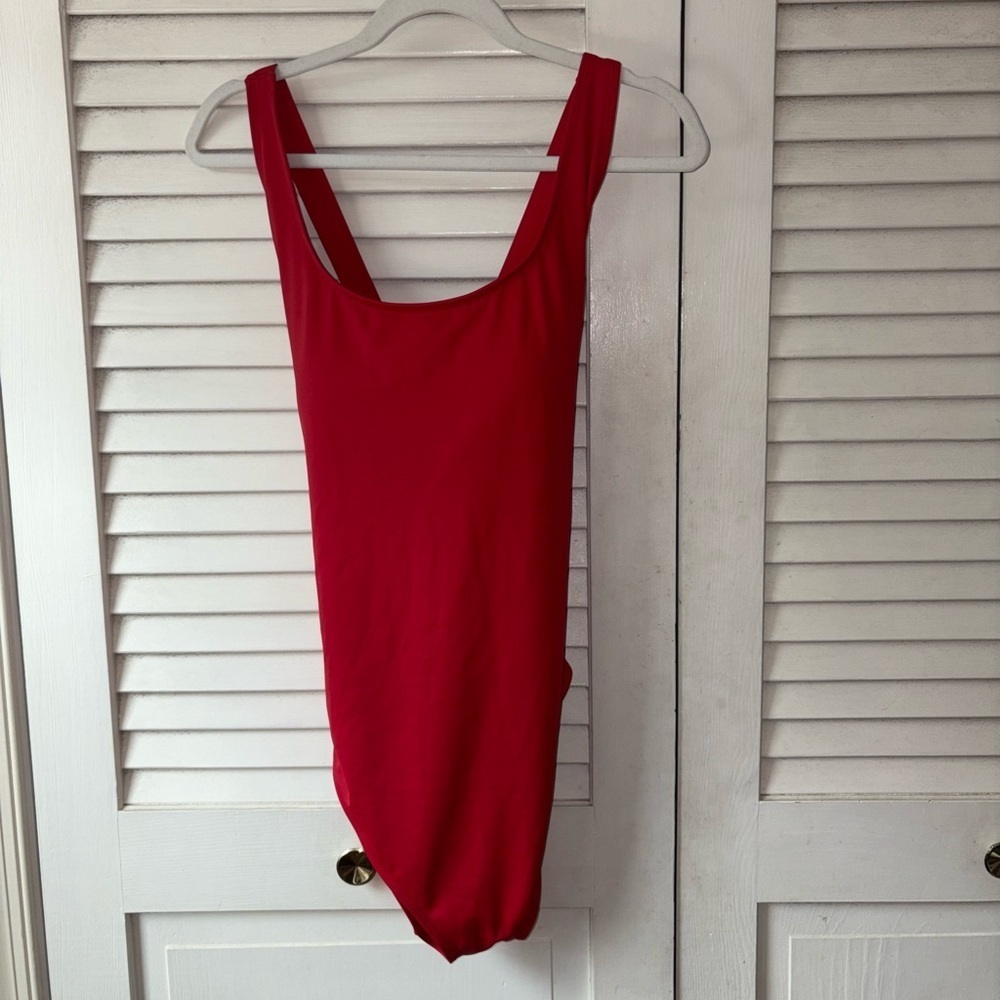 Andie Women's Tulum Crossback One Piece Swimsuit Cherry Red XXL 2X - Picture 3 of 8